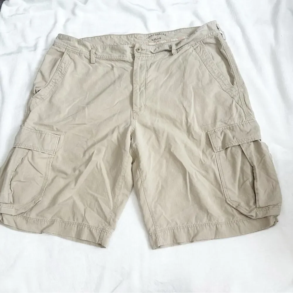 Tommy Bahama relax Men's Khaki Cargo Shorts size 42